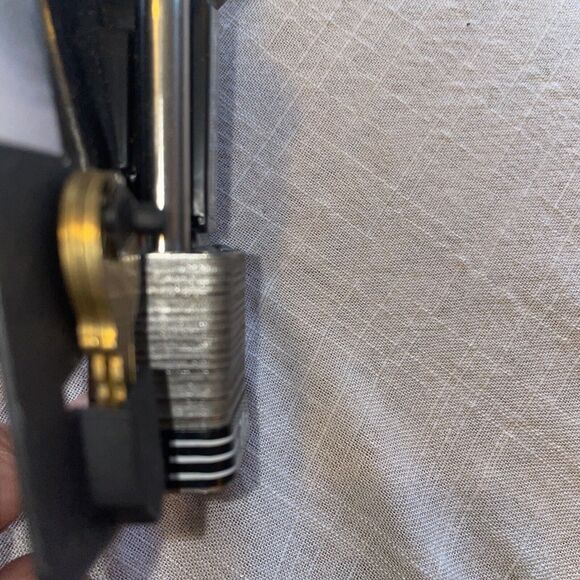 Master‎ Lock 2in Max Weather Stainless Steel Shackle Padlock 2 Keys 5SSKADLH - Picture 2 of 7